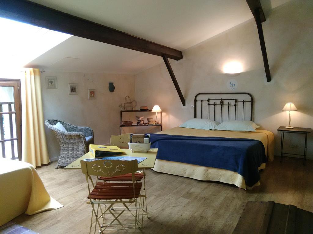 L'Estapade Des Tourelons Bed & Breakfast Saint-Jean-en-Royans Luaran gambar