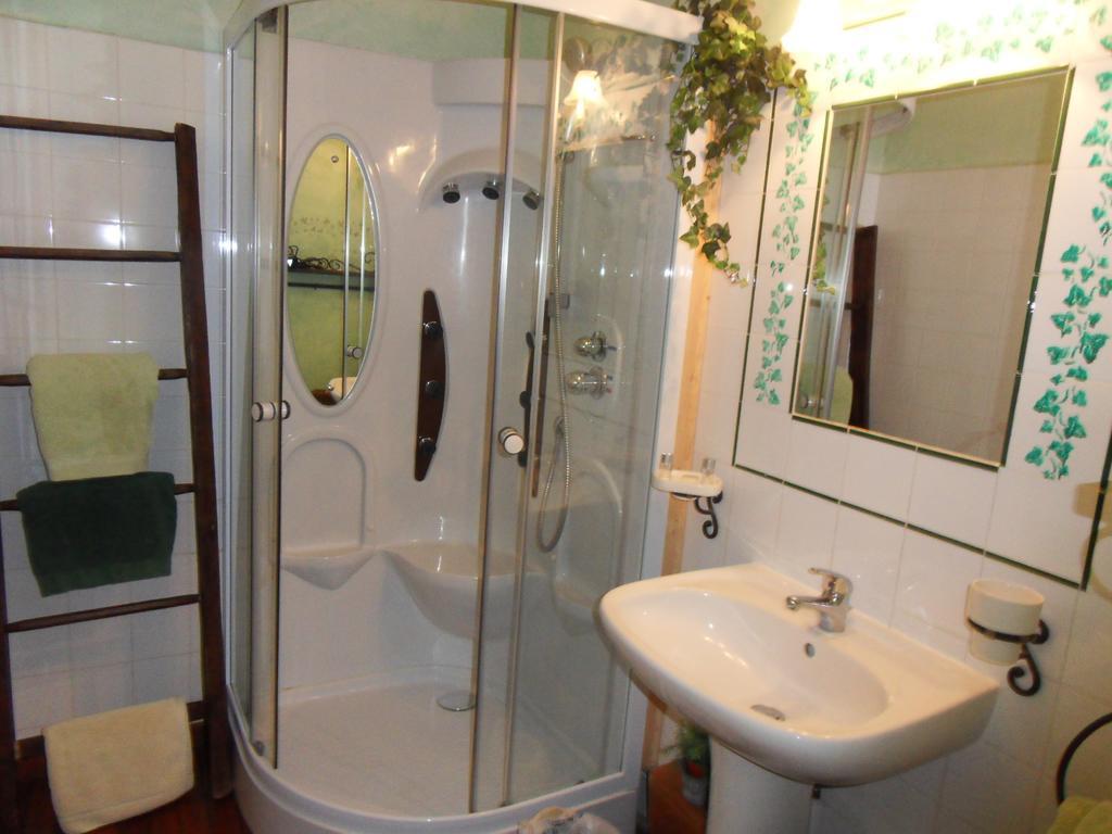 L'Estapade Des Tourelons Bed & Breakfast Saint-Jean-en-Royans Bilik gambar