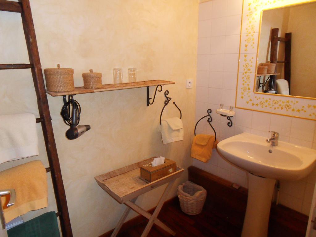 L'Estapade Des Tourelons Bed & Breakfast Saint-Jean-en-Royans Bilik gambar