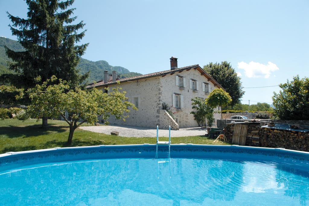 L'Estapade Des Tourelons Bed & Breakfast Saint-Jean-en-Royans Luaran gambar