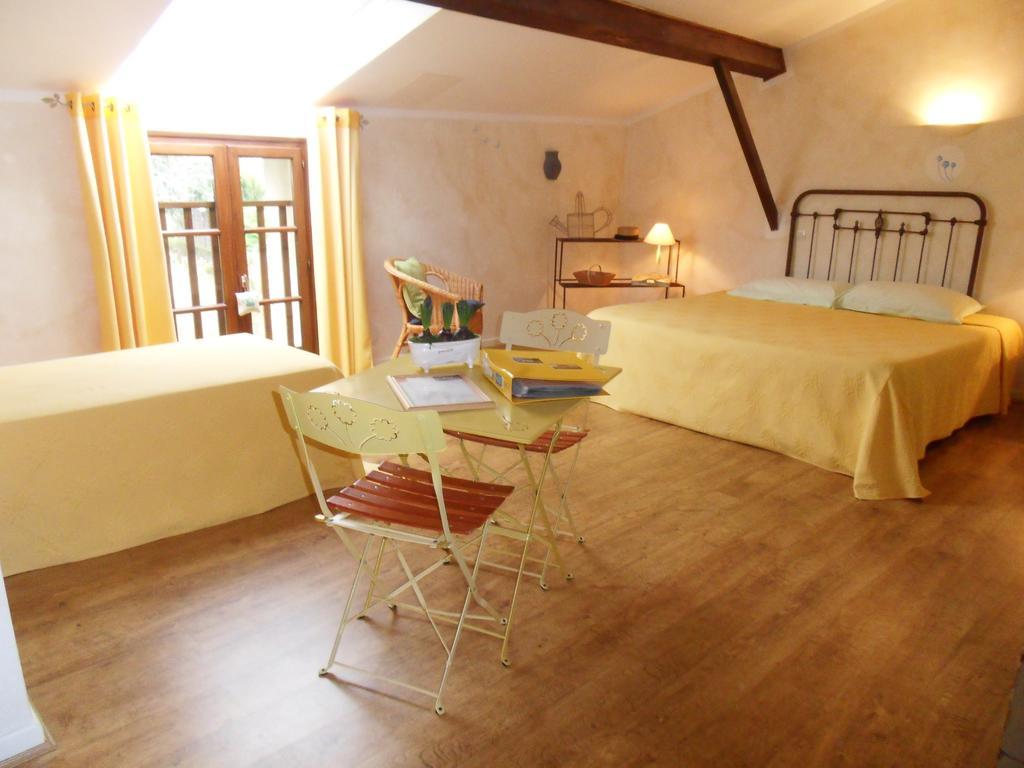 L'Estapade Des Tourelons Bed & Breakfast Saint-Jean-en-Royans Bilik gambar