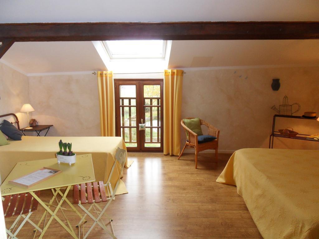L'Estapade Des Tourelons Bed & Breakfast Saint-Jean-en-Royans Bilik gambar