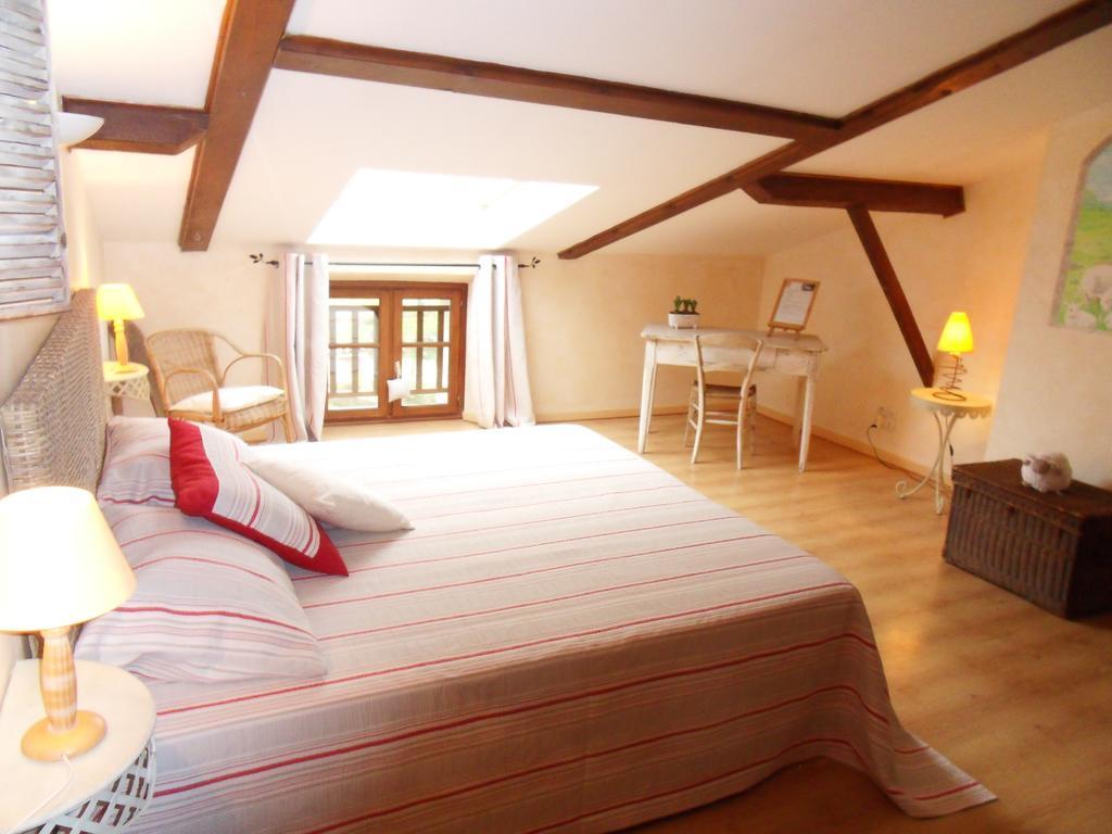 L'Estapade Des Tourelons Bed & Breakfast Saint-Jean-en-Royans Bilik gambar