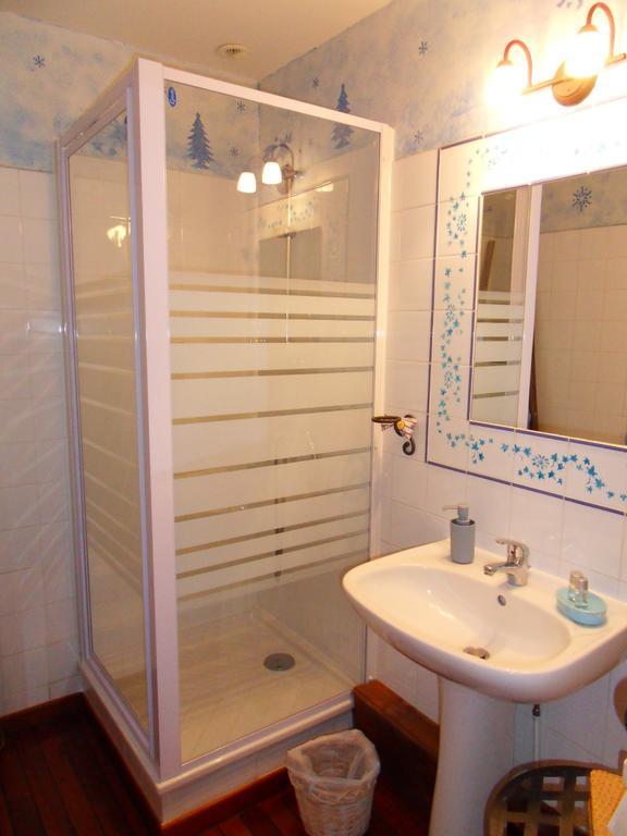 L'Estapade Des Tourelons Bed & Breakfast Saint-Jean-en-Royans Luaran gambar